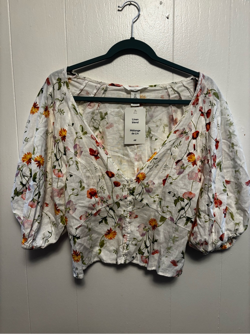 H&M White Linen-Blend Floral V-Neck Button Front Blouse